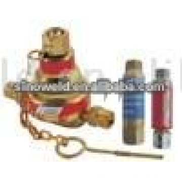 Re-setable Flashback Arrestor for regulator and cutting torch as welding accessories